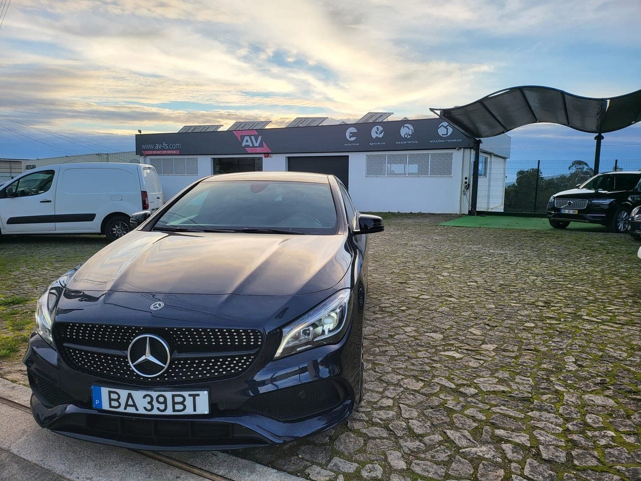 Mercedes-Benz CLA 200 AMG Line
